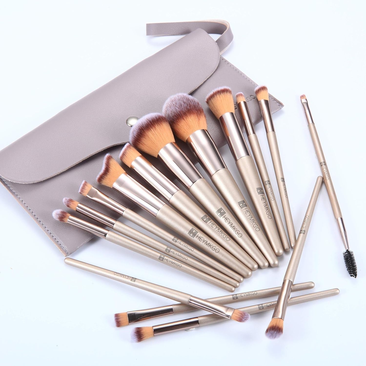 Luxurious 15-Piece Champagne Gold Makeup Brush Set with Stylish Bag - Complete Foundation, Blending, Powder, Blush, Concealer, and Eye Brushes